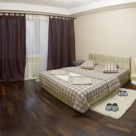 Kyiv Downtown Apartment On Saksaganskogo Street 87 Exteriör bild